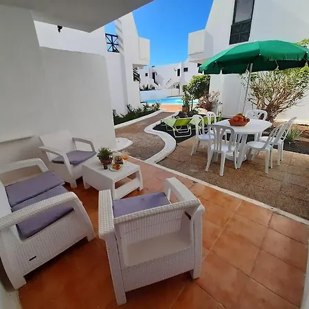 2 Bedroom Grandfloor-pto. Del Carmen Apartment